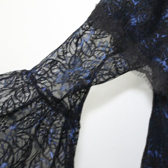 ✨BOGO White House Black Market Off the Shoulder Lace Top Size 8 WHBM H12486 - Picture 5 of 12